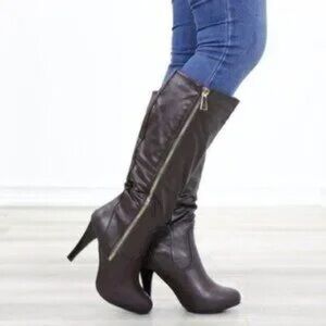 Women’s Reneeze Brown Faux Leather Heel Boots Size 10 US!